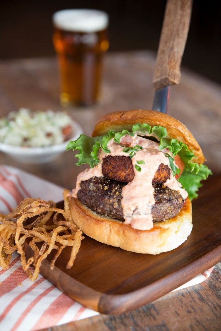 annabel lee burger with 1 768x1152