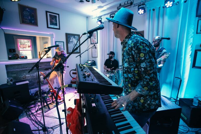 brown dirt cowboys 768x513